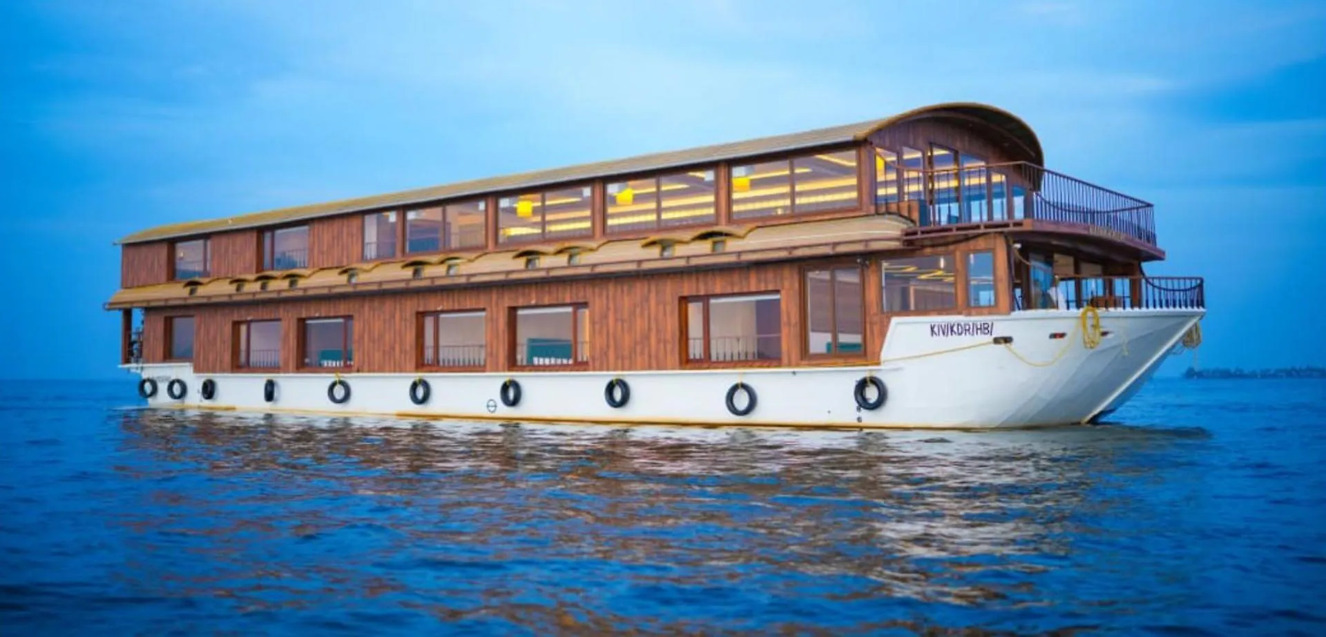 Hotel Double Decker Boathouse Alappuzha Hotel en barco